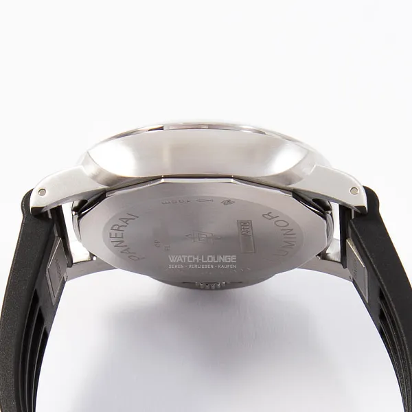 17612_watchlounge_lo.jpg