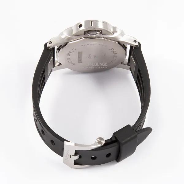 17614_watchlounge_lo.jpg