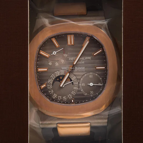 17619_watchlounge_lo.jpg