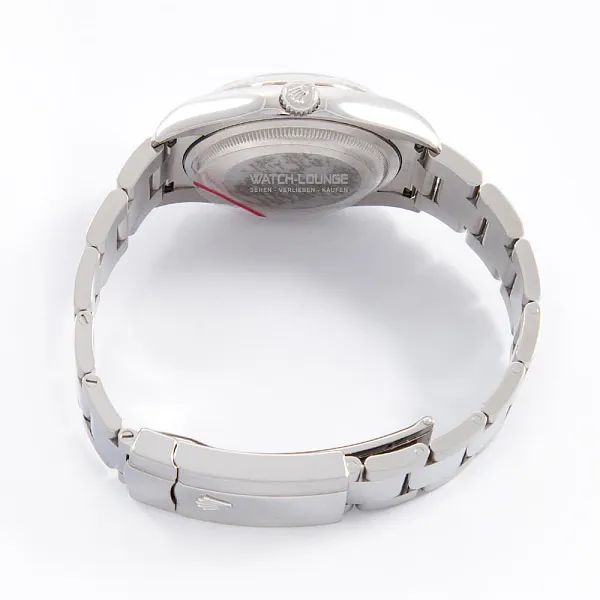 17627_watchlounge_lo.jpg