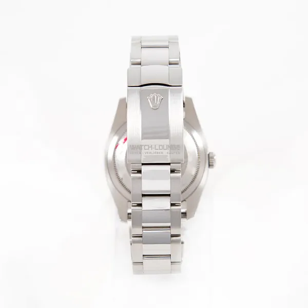 17628_watchlounge_lo.jpg