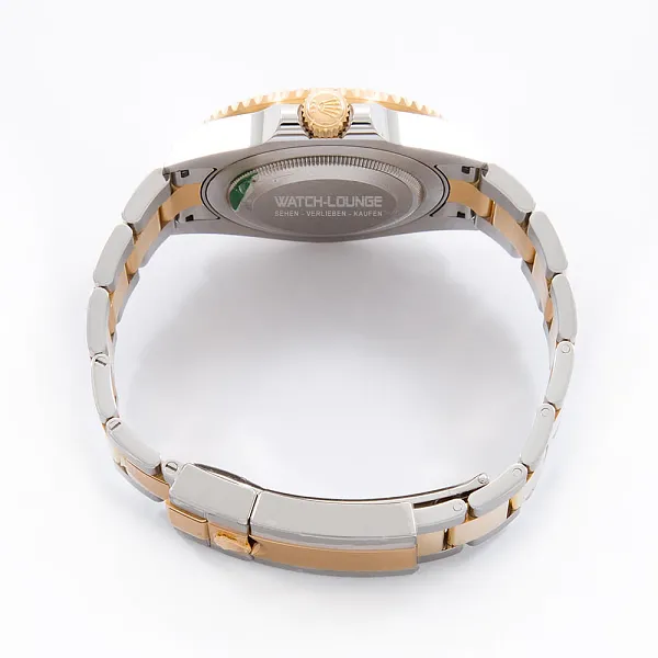 17640_watchlounge_lo.jpg