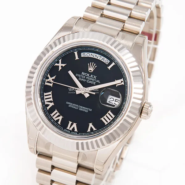 17645_watchlounge_lo_1.jpg