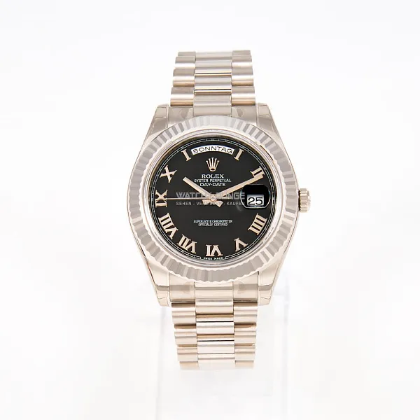 17647_watchlounge_lo.jpg