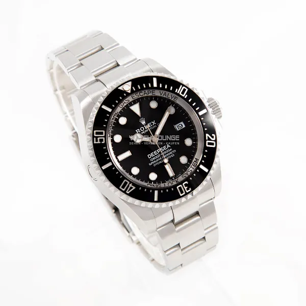 17661_watchlounge_lo.jpg