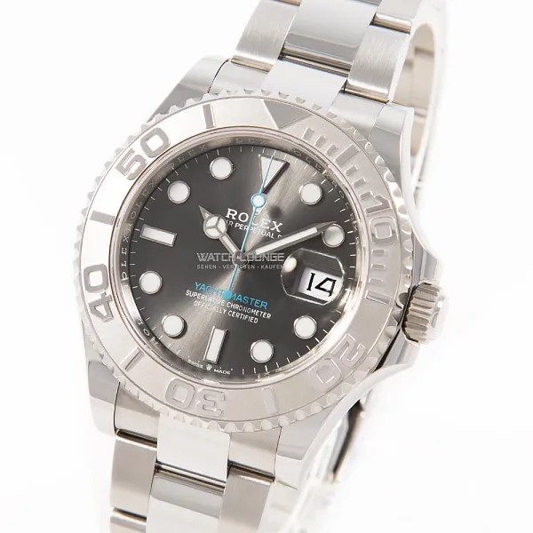 17669_watchlounge_lo_1.jpg