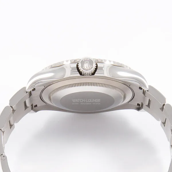 17674_watchlounge_lo.jpg