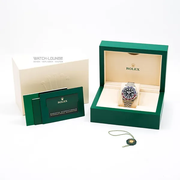 17689_watchlounge_lo.jpg