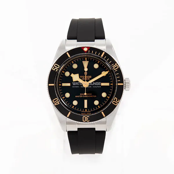 17693_watchlounge_lo.jpg