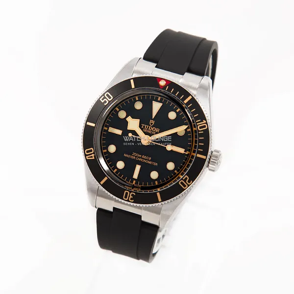 17695_watchlounge_lo.jpg