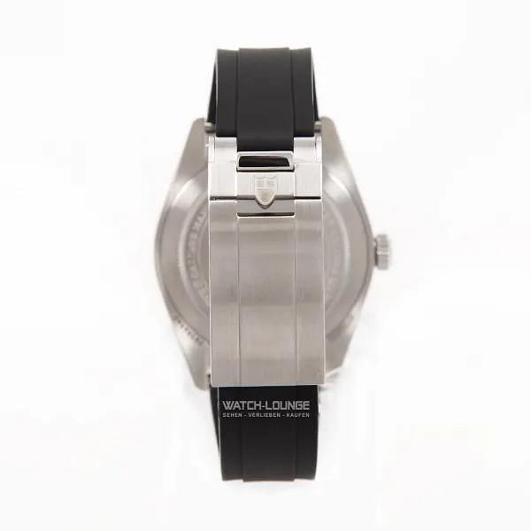 17699_watchlounge_lo.jpg