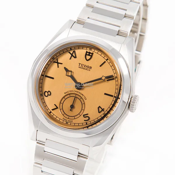 17701_watchlounge_lo_1.jpg