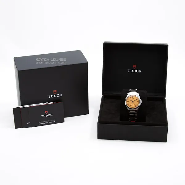 17711_watchlounge_lo.jpg