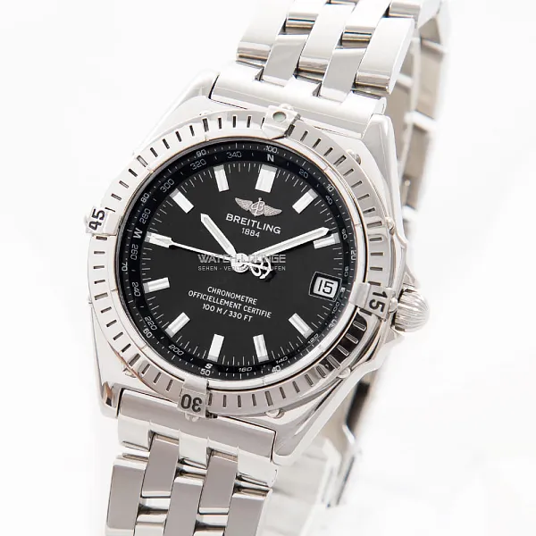 17800_watchlounge_lo_1.jpg
