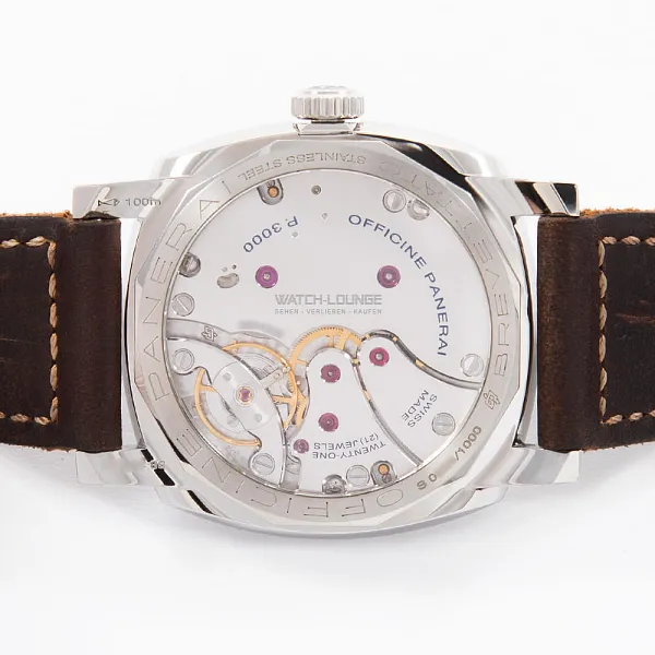 17819_watchlounge_lo.jpg