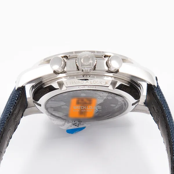 17930_watchlounge_lo.jpg
