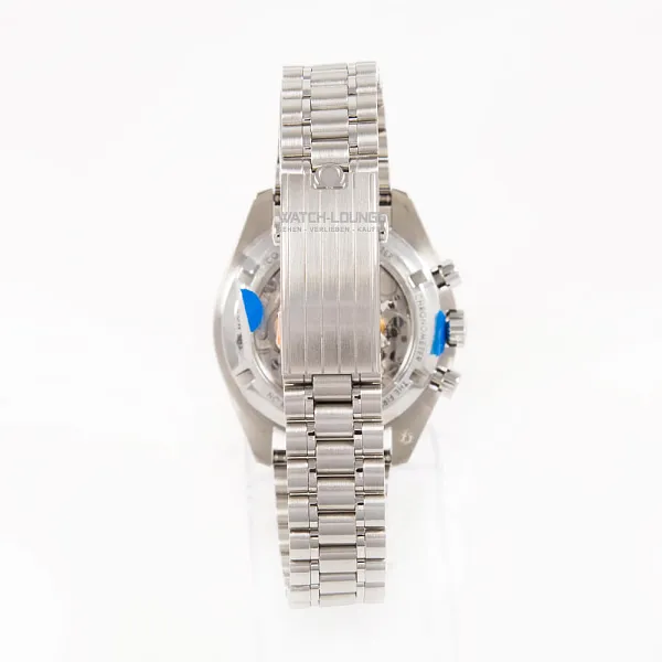 17945_watchlounge_lo_1.jpg