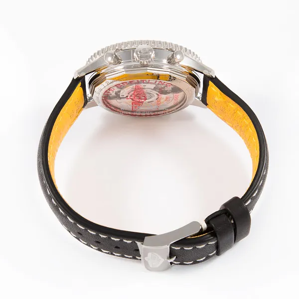 17958_watchlounge_lo.jpg