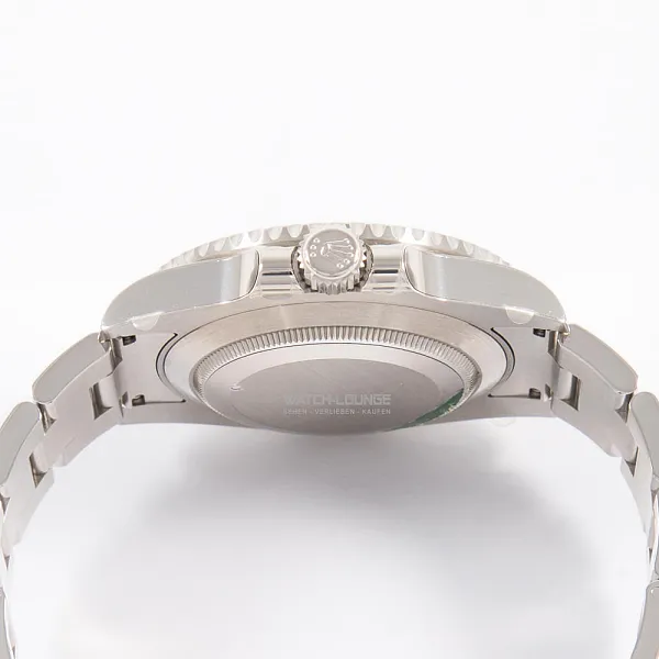 17966_watchlounge_lo.jpg