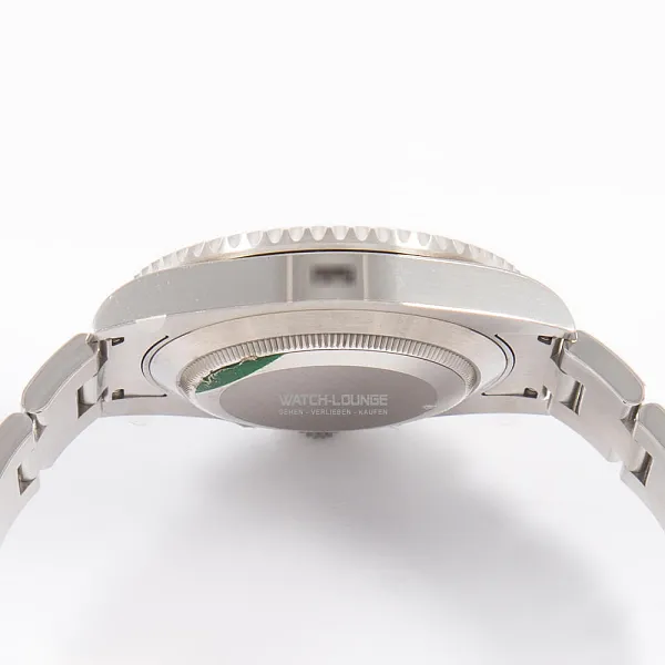 17967_watchlounge_lo.jpg