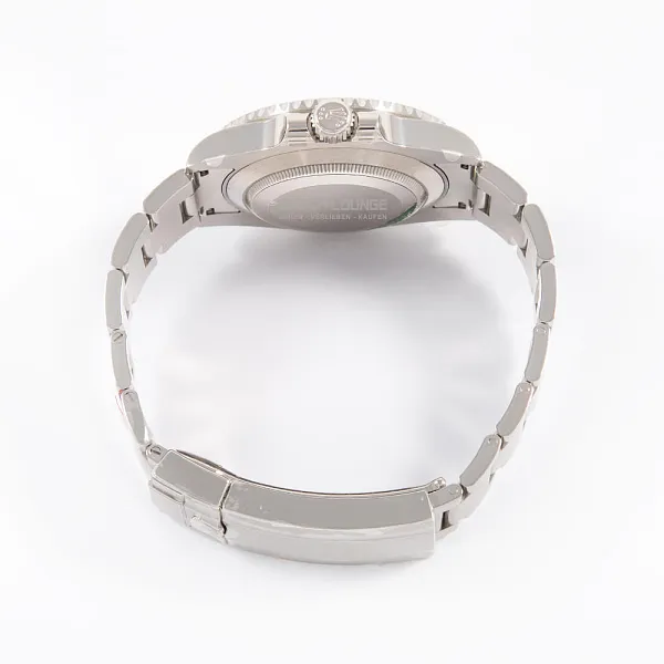 17968_watchlounge_lo.jpg