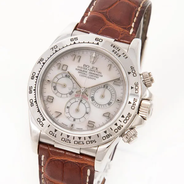 17984_watchlounge_lo_1.jpg