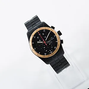 17_064_watchlounge_lo.jpg