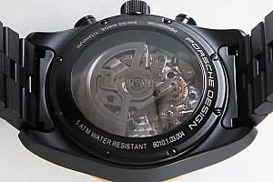 17_072_watchlounge_lo.jpg