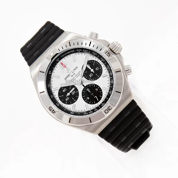 18009_watchlounge_lo.jpg