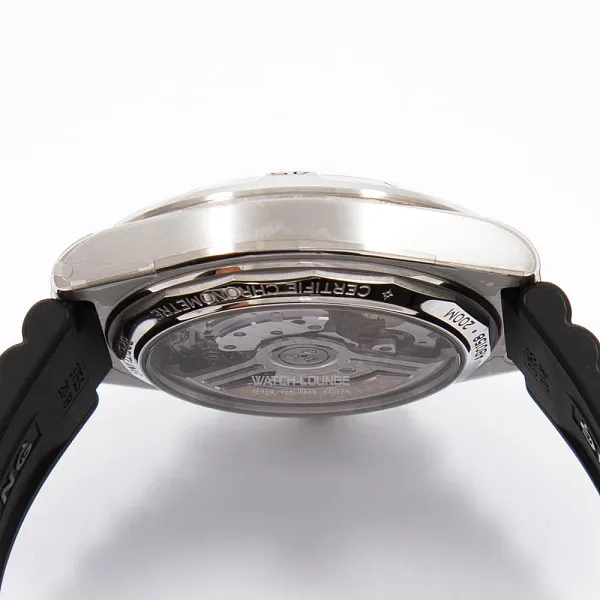 18014_watchlounge_lo.jpg