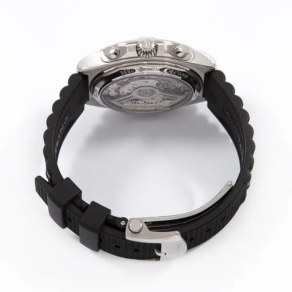 18016_watchlounge_lo.jpg