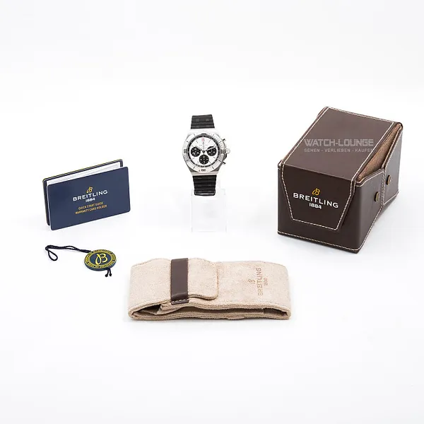 18020_watchlounge_lo.jpg