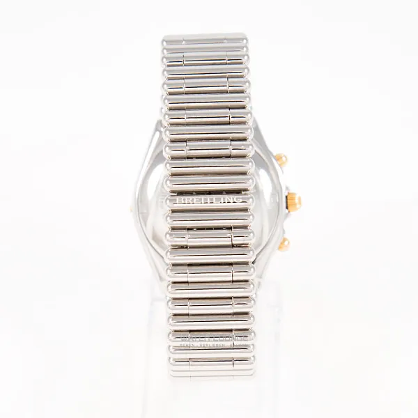 18031_watchlounge_lo.jpg
