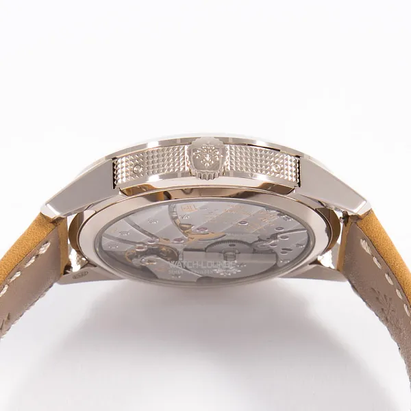 18038_watchlounge_lo.jpg