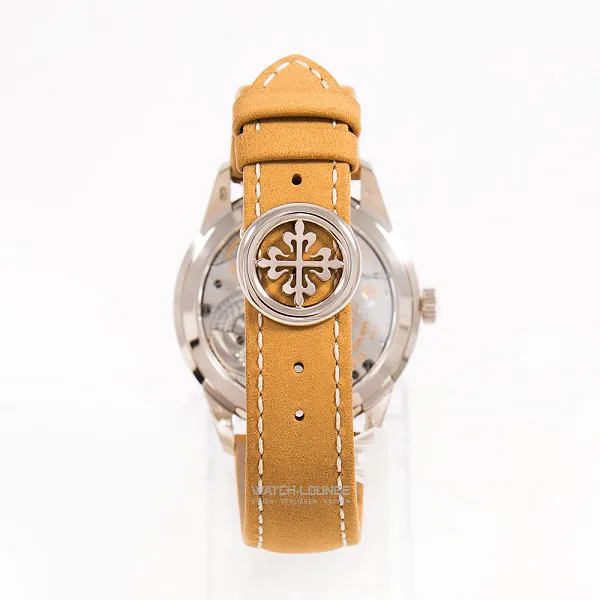 18042_watchlounge_lo.jpg