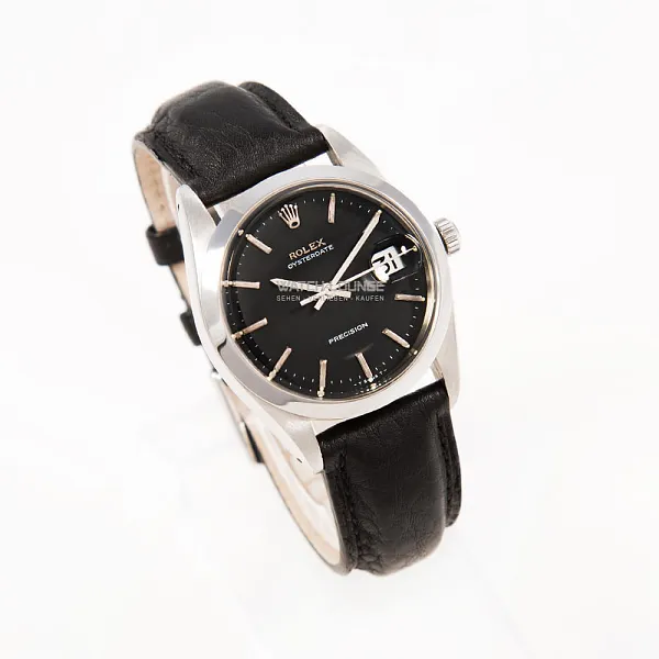 18071_watchlounge_lo.jpg