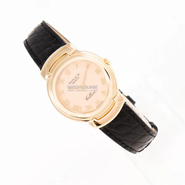 18078_watchlounge_lo.jpg