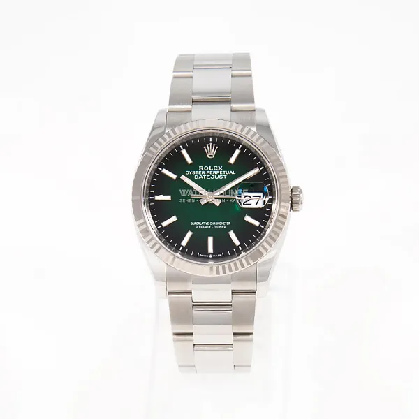 18120_watchlounge_lo.jpg