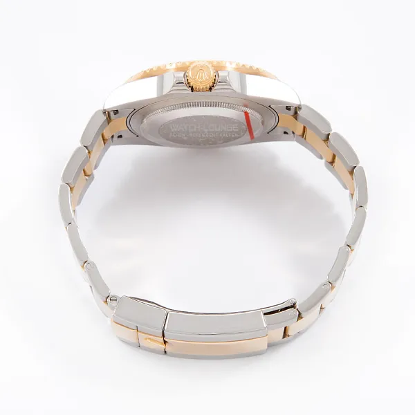 18137_watchlounge_lo.jpg
