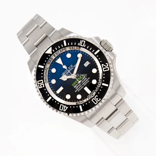 18144_watchlounge_lo.jpg