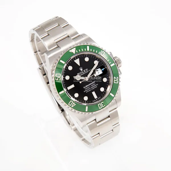 18157_watchlounge_lo.jpg