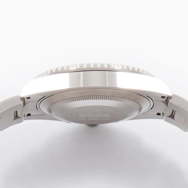 18160_watchlounge_lo.jpg