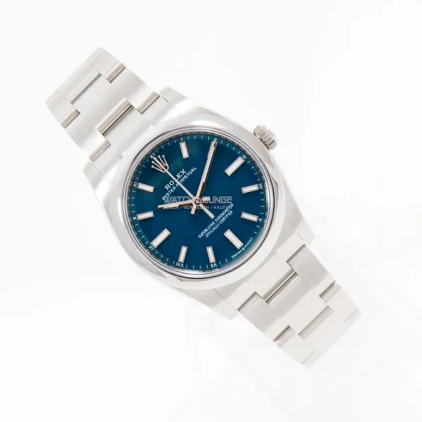 18170_watchlounge_lo.jpg