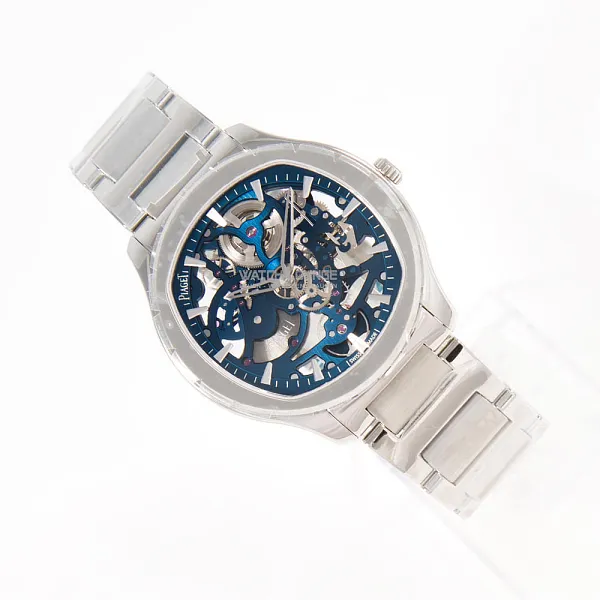 18211_watchlounge_lo.jpg