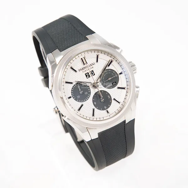 18224_watchlounge_lo.jpg