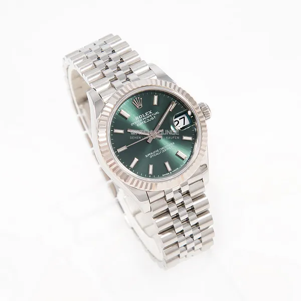 18235_watchlounge_lo.jpg