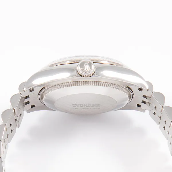 18237_watchlounge_lo.jpg