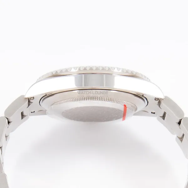 18247_watchlounge_lo.jpg