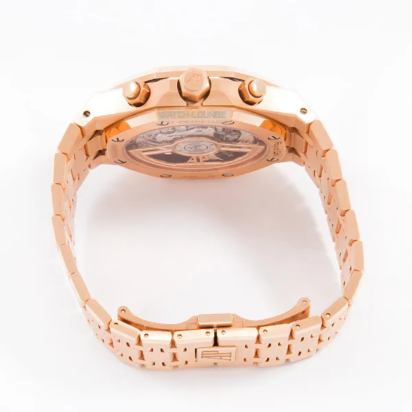 18262_watchlounge_lo.jpg