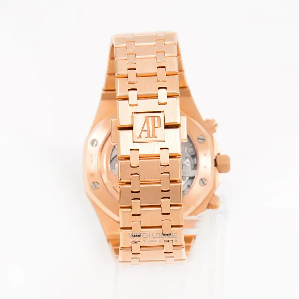 18263_watchlounge_lo.jpg